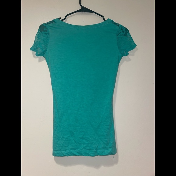 Aeropostale front lace shirt - Picture 6 of 7